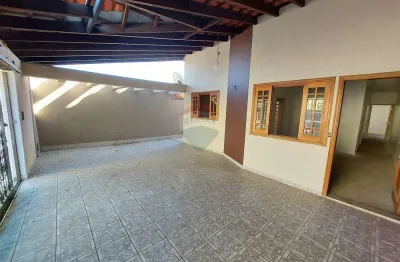 Casa para venda em Jardim Piazza Di Roma de 156.10m² com 3 Quartos, 2 Suites e 2 Garagens