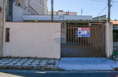 Casa para venda em Jardim Santa Rosália de 154.61m² com 4 Quartos e 3 Garagens