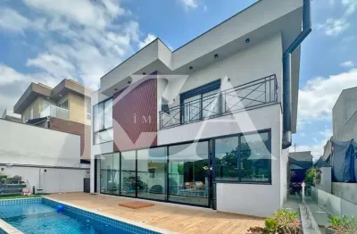 Casa para venda em Tamboré de 422.24m² com 3 Quartos, 3 Suites e 4 Garagens