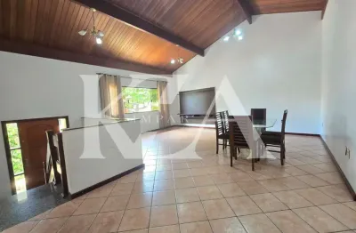 Casa para venda em Cidade Luiza de 294.00m² com 4 Quartos, 1 Suite e 8 Garagens