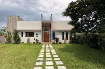 Casa de Condomínio para venda em Piracaia de 423.00m² com 3 Quartos, 2 Suites e 3 Garagens