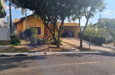 Casa de Condomínio para venda em Condomínio Terras De Vinhedo de 250.00m² com 3 Quartos, 3 Suites e 4 Garagens