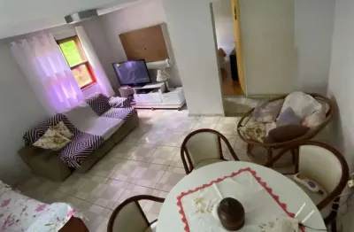 Chácara para venda em Vista Alegre de 200.00m² com 3 Quartos, 1 Suite e 8 Garagens