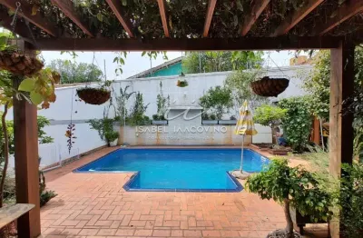 Casa para venda em Santa Rosa de 259.00m² com 3 Quartos, 3 Suites e 4 Garagens