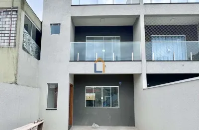 Sobrado para venda em Sítio Cercado de 190.00m² com 4 Quartos, 1 Suite e 2 Garagens