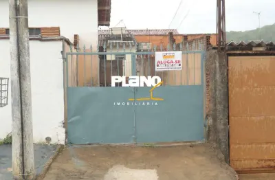 Casa para alugar em Jardim Dermínio de 35.00m² com 1 Quarto e 1 Garagem