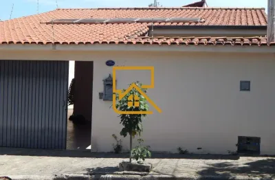 Casa para venda e aluguel em Jardim Paulistano de 250.00m² com 3 Quartos, 2 Suites e 5 Garagens