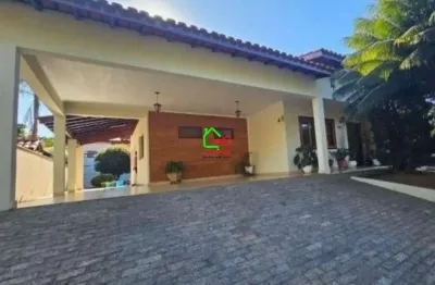 Casa para venda em Centro de 317.00m² com 4 Quartos, 4 Suites e 4 Garagens