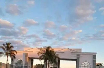 Casa para venda em Chácara Belvedere de 220.00m² com 3 Quartos, 3 Suites e 4 Garagens