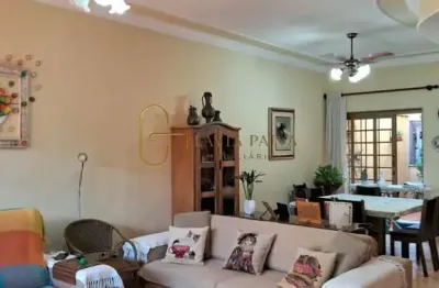 Casa para venda em Jardim California de 230.00m² com 3 Quartos, 1 Suite e 4 Garagens