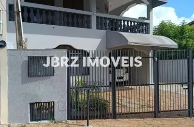 Casa para venda em Vila Rubens de 336.00m² com 4 Quartos, 1 Suite e 4 Garagens