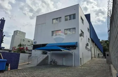 Galpão / Depósito / Armazém para alugar em Núcleo Micro Industrial Presidente Wilson de 2914.30m² com 20 Garagens