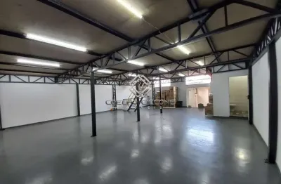 Galpão / Depósito / Armazém para venda em Osvaldo Cruz de 582.50m²