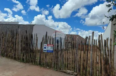 Terreno à venda na Avenida Julião Cortez Sanches, 255, Residencial San Fernando, Lins