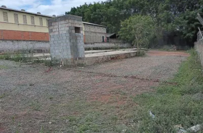 Lote / Terreno para venda e aluguel em Jardim São Gonçalo de 1500.00m²