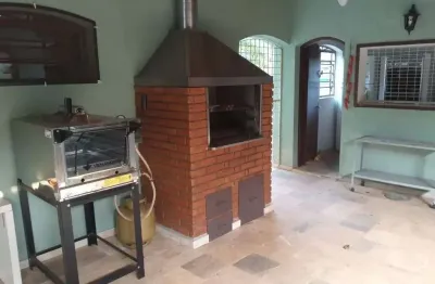 Casa para venda em Cidade Universitária de 400.00m² com 4 Quartos, 2 Suites e 4 Garagens