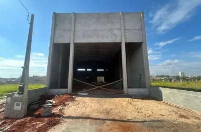 Sala Comercial para alugar em Jardim Alphacenter de 348.00m² com 3 Garagens