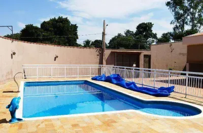 Chácara para venda em Chácara Letônia de 380.00m² com 2 Quartos