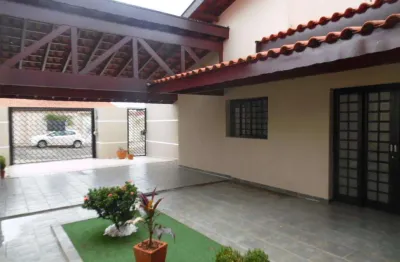 Casa para alugar em Chácara Rodrigues de 170.00m² com 3 Quartos, 1 Suite e 4 Garagens