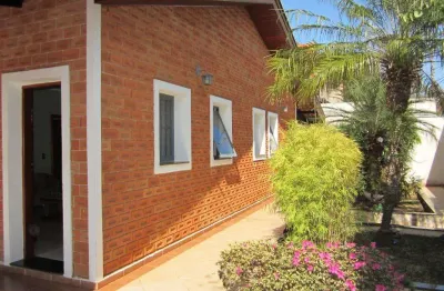 Casa para venda em Vila Mariana de 280.00m² com 3 Quartos, 1 Suite e 7 Garagens