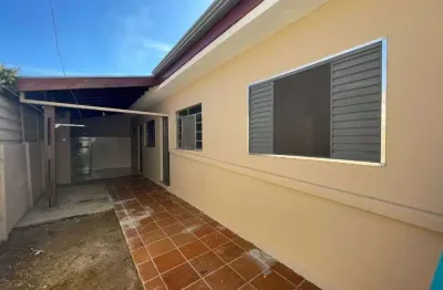 Casa para alugar em Cariobinha de 55.00m² com 1 Quarto e 1 Garagem
