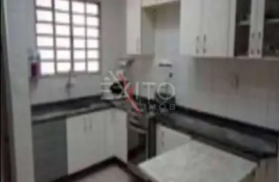 Casa para venda em Parque Cidade Jardim Ii de 124.00m² com 2 Quartos e 2 Garagens