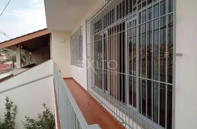Casa para venda em Vila Nova Jundiaí de 179.00m² com 3 Quartos e 2 Garagens