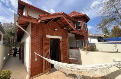 Casa para venda em Paraíso Do Morumbi de 312.00m² com 5 Quartos, 5 Suites e 4 Garagens