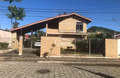 Sobrado para venda em Sumaré de 600.00m² com 8 Quartos, 4 Suites e 6 Garagens
