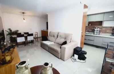 Apartamento para venda em Centro de 75.00m² com 2 Quartos, 1 Suite e 3 Garagens