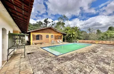 Chácara para venda em Jardim Do Rio Cotia de 233.50m² com 3 Quartos, 2 Suites e 3 Garagens