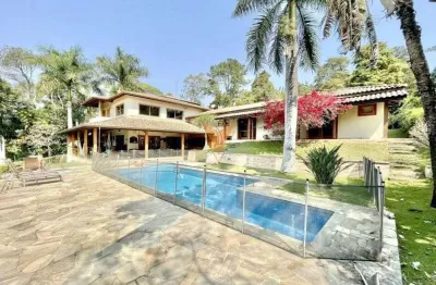 Casa para venda em Chácara Vale Do Rio Cotia de 540.00m² com 4 Quartos, 4 Suites e 6 Garagens
