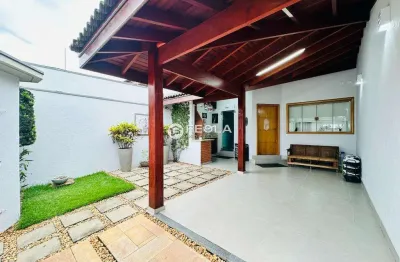 Casa para venda em Jardim Amélia de 134.08m² com 3 Quartos, 1 Suite e 2 Garagens