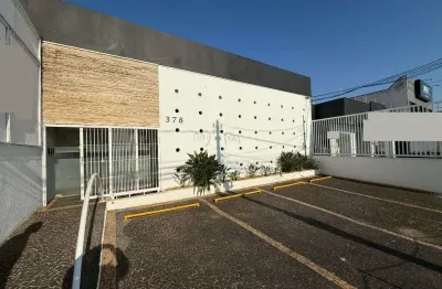 Casa para venda e aluguel em Jardim Flamboyant de 222.00m² com 1 Quarto e 4 Garagens