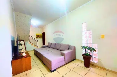 Sobrado para venda em Vila Penha Do Rio Do Peixe de 260.00m² com 3 Quartos, 1 Suite e 2 Garagens