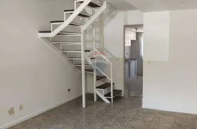 Casa de Condomínio para venda em Vargem Grande de 72.00m² com 3 Quartos, 3 Suites e 1 Garagem