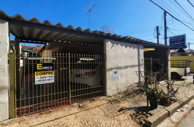 Casa para venda em Vila Santana de 189.77m² com 2 Quartos, 1 Suite e 4 Garagens