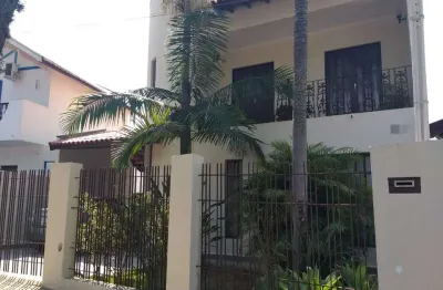 Casa para venda em VILA EMBARÉ de 234.00m² com 3 Quartos e 1 Suite
