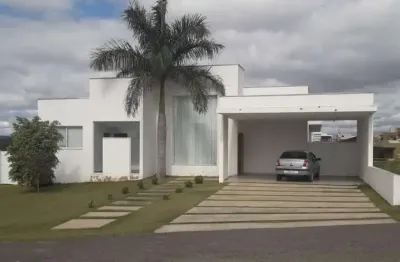 Casa de Condomínio para venda em Chácaras Residenciais Santa Maria de 260.00m² com 4 Quartos, 2 Suites e 4 Garagens