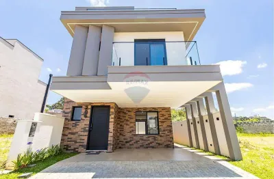 Casa para venda em Santa Cândida de 247.00m² com 4 Quartos, 2 Suites e 4 Garagens