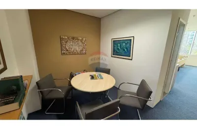 Sala Comercial para venda em Barra Da Tijuca de 42.00m² com 2 Garagens