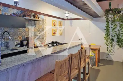 Casa para venda em Jardim Marco Leite de 323.00m² com 3 Quartos, 1 Suite e 4 Garagens