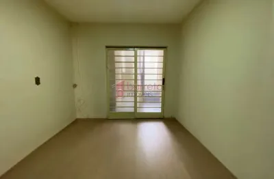 Casa com 3 quartos para alugar na Vila Vianelo, Jundiaí 