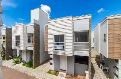 Sobrado para venda em Boqueirão de 91.00m² com 3 Quartos, 2 Suites e 2 Garagens