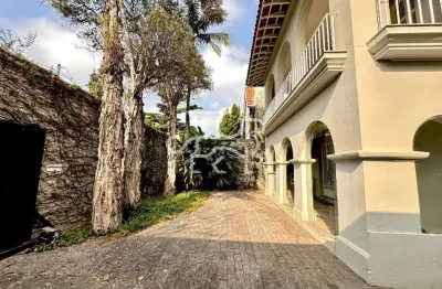 Casa para venda e aluguel em Jardim Paulista de 450.00m² com 4 Quartos, 3 Suites e 6 Garagens