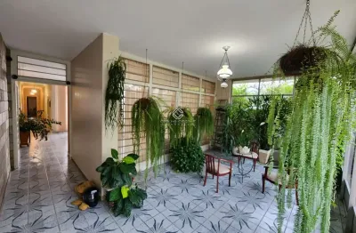 Casa para venda em Barcelona de 450.00m² com 4 Quartos, 1 Suite e 4 Garagens