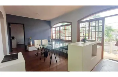 Casa para venda em Jardim Eulina de 173.00m² com 3 Quartos, 1 Suite e 2 Garagens