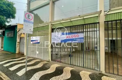 Terreno para alugar em Centro de 33.00m² com 1 Quarto, 1 Suite e 1 Garagem
