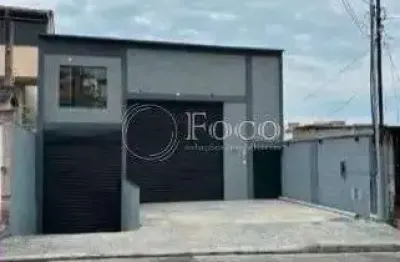Galpão / Depósito / Armazém para alugar em Jardim Dourado de 583.00m²