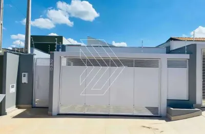 Casa para alugar em Jardim Itaipu de 120.00m² com 3 Quartos, 1 Suite e 2 Garagens